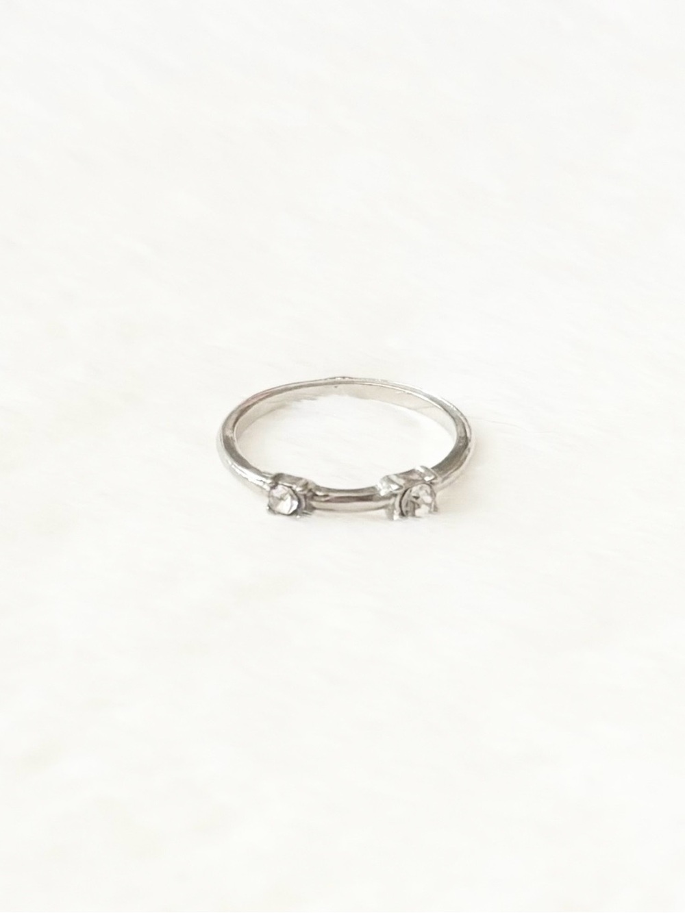 5/$15 🩷 MUST BUNDLE Delicate Silver Ring with Two Clear Stones